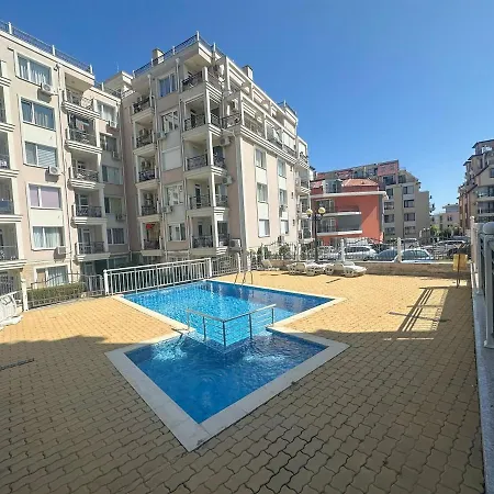 Διαμέρισμα In *