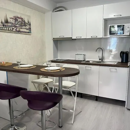 In Διαμέρισμα *